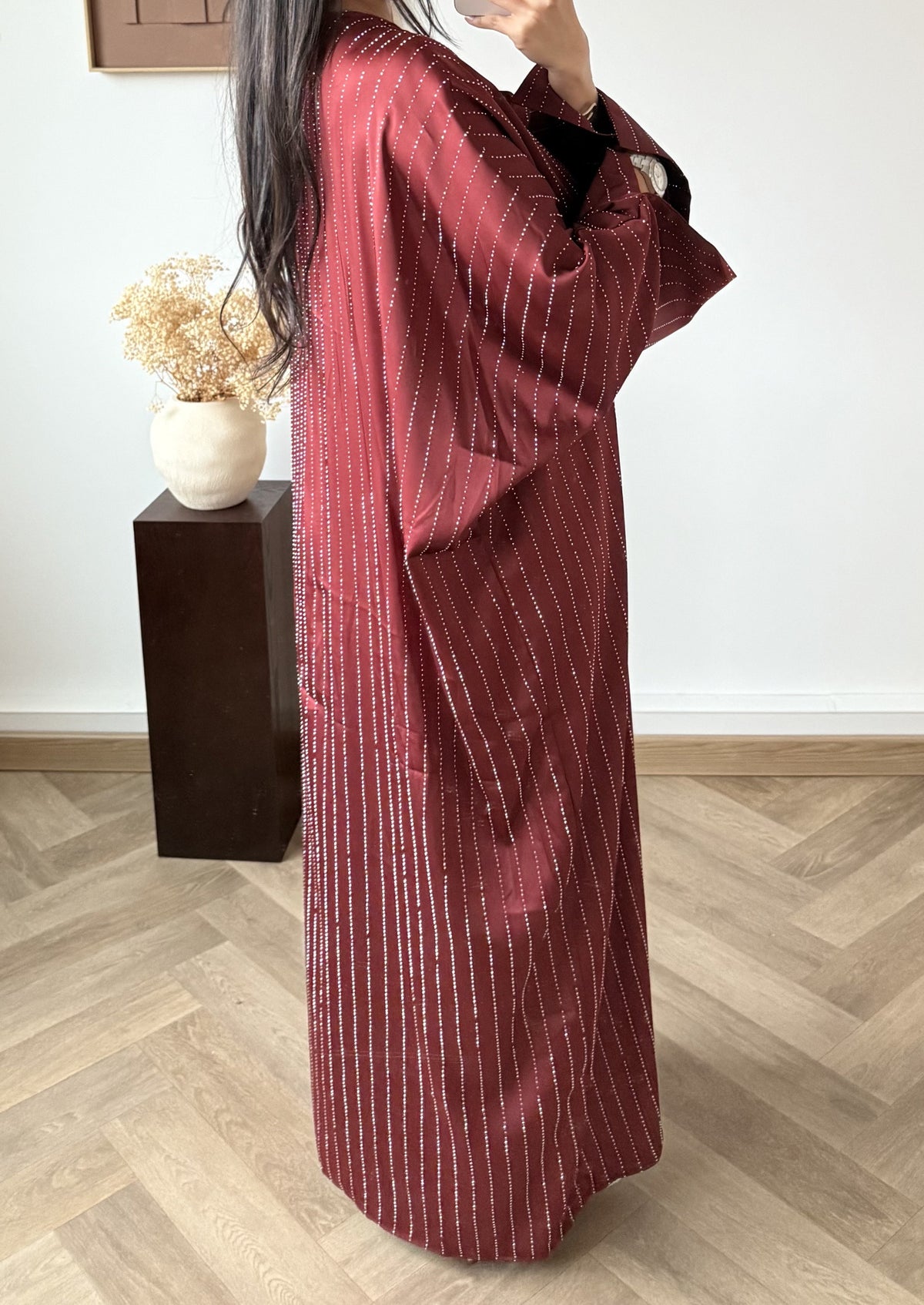 Linear Abaya